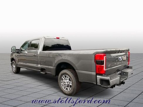 New 2026 Ford F250 Lariat image 4