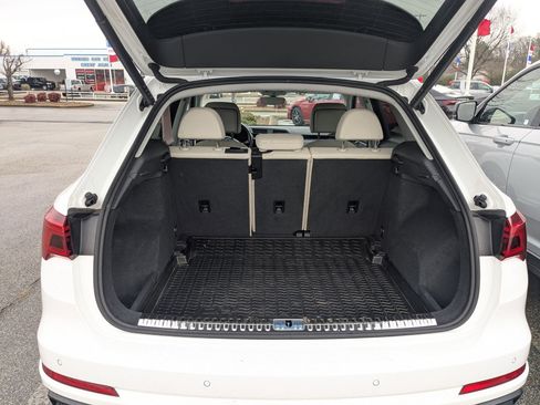 Used 2022 Audi Q3 2.0T Premium Plus w/ Premium Plus Package image 5