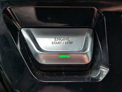Used 2024 GMC Sierra 2500 Denali Ultimate AWD/4WD image 29