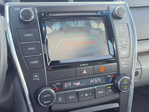 Used 2016 Toyota Camry XLE w/ Advanced Technology Package FWD image 21