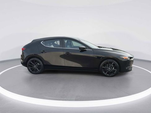 Used 2024 MAZDA MAZDA3 s image 9