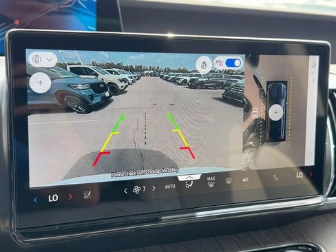 New 2026 Ford Expedition Max Platinum image 16