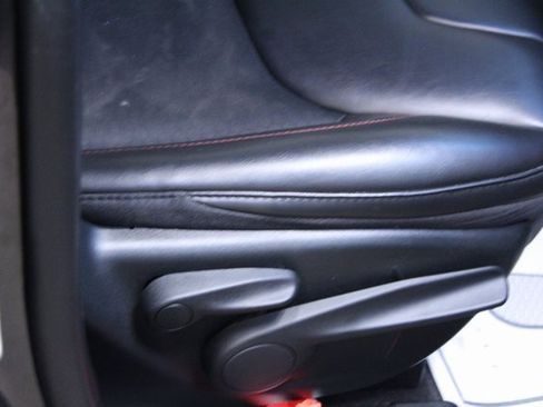 Used 2020 Jeep Cherokee Trailhawk w/ Cold Weather Group image 10