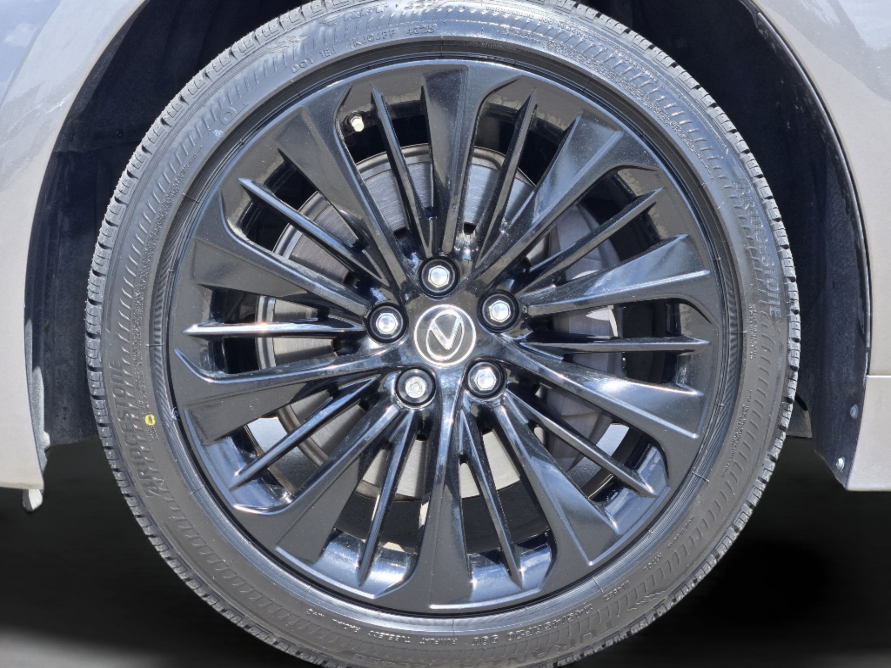 Used 2018 Lexus LS 500 w/ Interior Upgrade Package RWD image 40