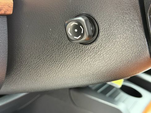 Used 2017 Toyota Tundra 1794 Edition image 27