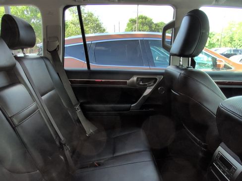 Used 2016 Lexus GX 460 Luxury w/ Preferred Accessory Package AWD/4WD image 9