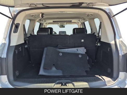 Used 2024 Nissan Armada SL w/ Captain's Chairs Package AWD/4WD image 25
