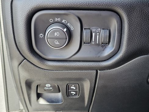 Used 2025 RAM 1500 Big Horn image 19