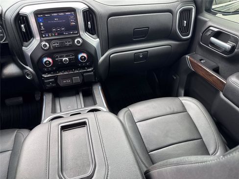Used 2021 GMC Sierra 1500 SLT w/ SLT Convenience Package AWD/4WD image 16