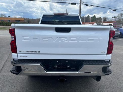 Used 2025 Chevrolet Silverado 2500 LT w/ Convenience Package image 7