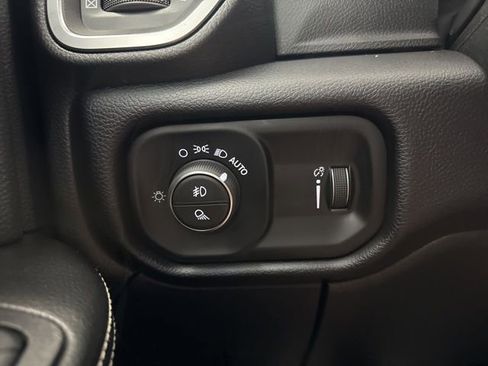 New 2026 RAM 3500 Big Horn AWD/4WD image 34