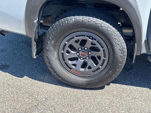 Certified 2025 Nissan Frontier PRO-4X AWD/4WD image 12