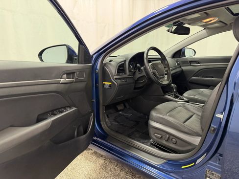 Used 2017 Hyundai Elantra Limited w/ Limited Ultimate Package 05 FWD image 10