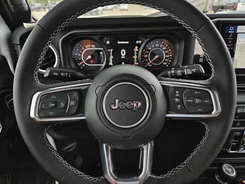 New 2025 Jeep Wrangler Unlimited Sahara w/ Technology Group image 8