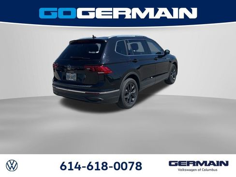 Used 2023 Volkswagen Tiguan SE w/ Panoramic Sunroof Package image 7