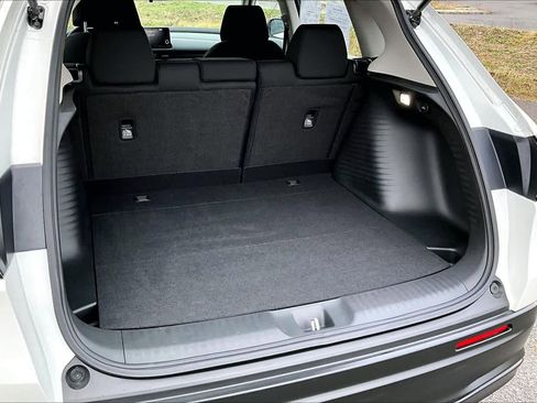 Used 2025 Honda HR-V LX image 19