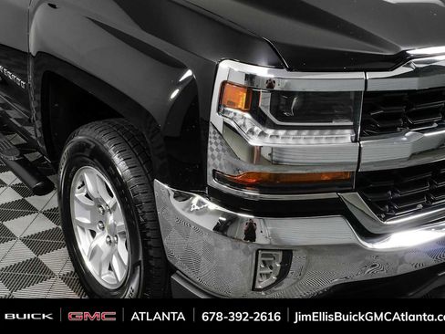 Used 2018 Chevrolet Silverado 1500 LT w/ All Star Edition RWD image 32