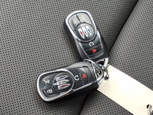 Used 2025 Buick Encore GX Sport Touring FWD image 29