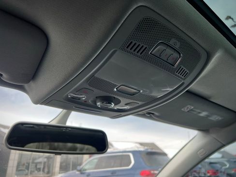 Used 2015 Audi A4 Premium image 46