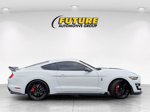 Used 2021 Ford Mustang Shelby GT500 w/ Technology Package RWD image 9