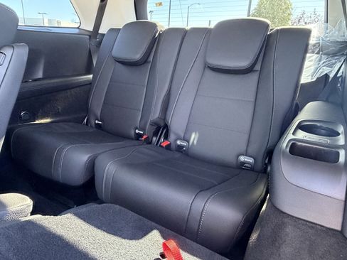 New 2026 Mercedes-Benz GLS 450 4MATIC image 32