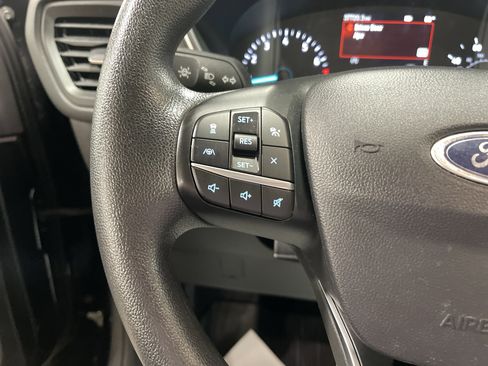 Used 2022 Ford Escape SE image 16