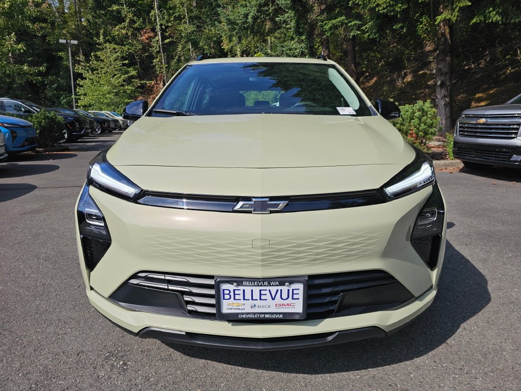 New 2027 Chevrolet Bolt LT w/ Dual Panel Sunroof Package FWD image 3