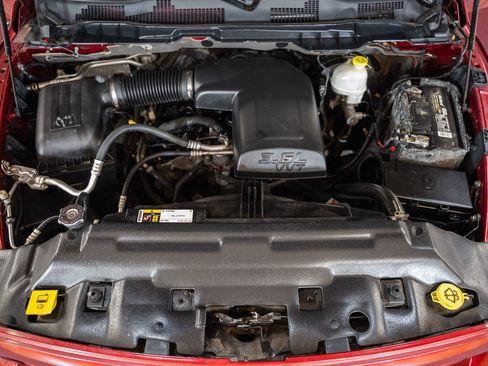 Used 2015 RAM 1500 Express image 25