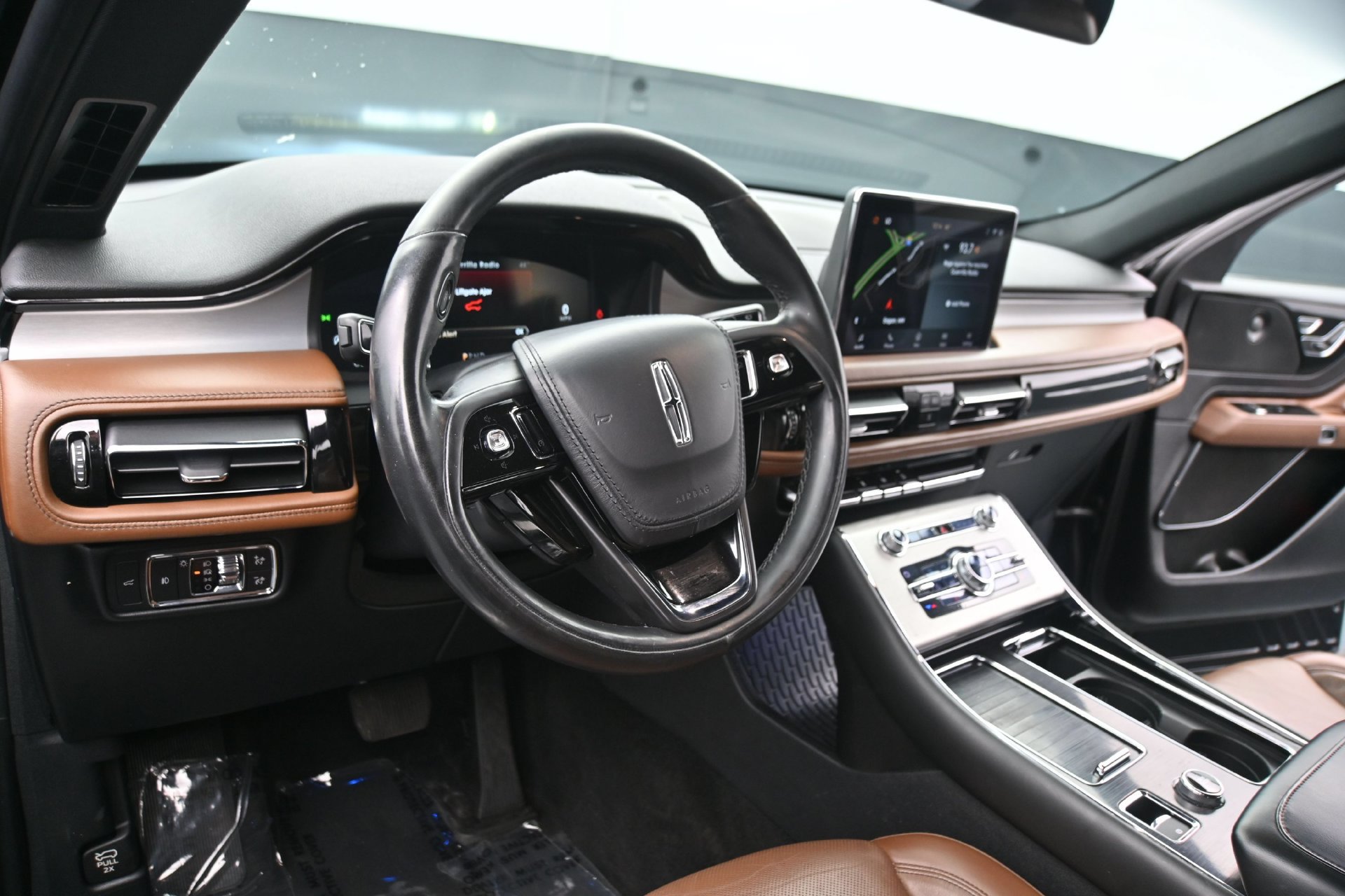 Used 2020 Lincoln Aviator Reserve w/ Class IV Trailer Tow Package AWD/4WD image 22