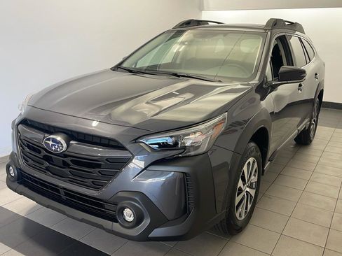 Certified 2025 Subaru Outback Premium w/ Popular Package #1A image 2