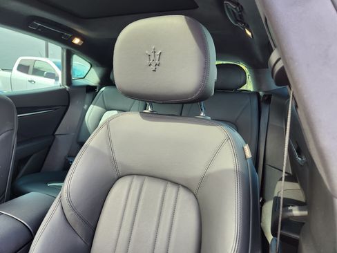 Used 2023 Maserati Levante GT AWD/4WD image 15