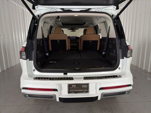 Certified 2026 INFINITI QX80 Luxe w/ Exterior Package AWD/4WD image 29