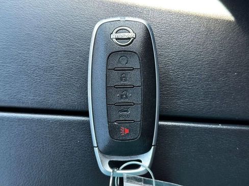 Used 2025 Nissan Rogue SV AWD/4WD image 33
