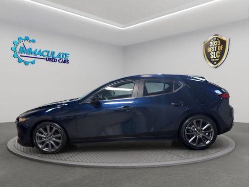 Used 2022 MAZDA MAZDA3 s FWD image 2