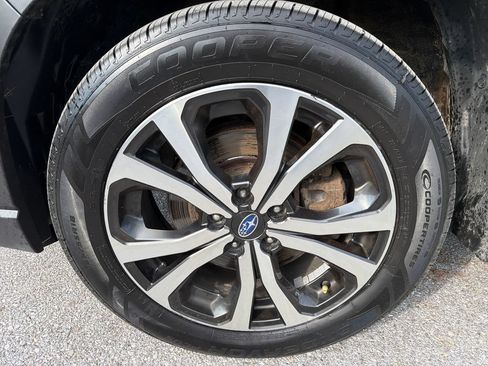 Used 2019 Subaru Forester Limited AWD/4WD image 10