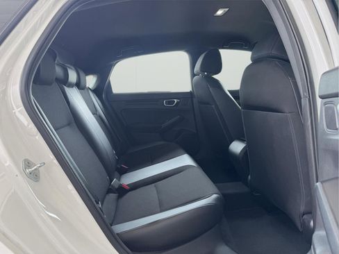 Used 2023 Honda Civic Sport image 29