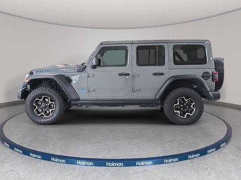 Used 2021 Jeep Wrangler Unlimited Rubicon 4xe w/ Cold Weather Group AWD/4WD image 11