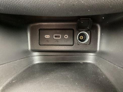 Used 2024 Chevrolet Equinox RS FWD image 25