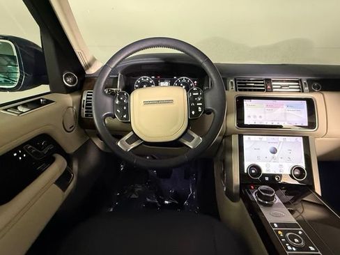 Used 2018 Land Rover Range Rover HSE AWD/4WD image 16