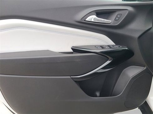 New 2026 Chevrolet Trax LT w/ Driver Confidence Package image 19