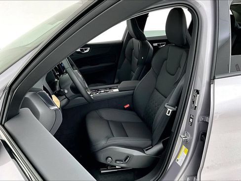 New 2026 Volvo XC60 B5 Core AWD/4WD image 31