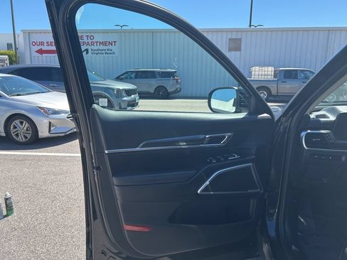 Used 2024 Kia Telluride S w/ S Sunroof Package FWD image 12