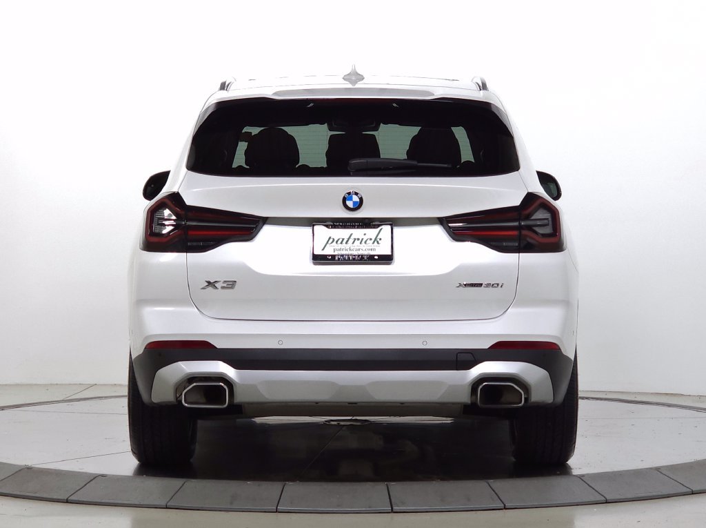 Used 2023 BMW X3 xDrive30i w/ Premium Package AWD/4WD image 4