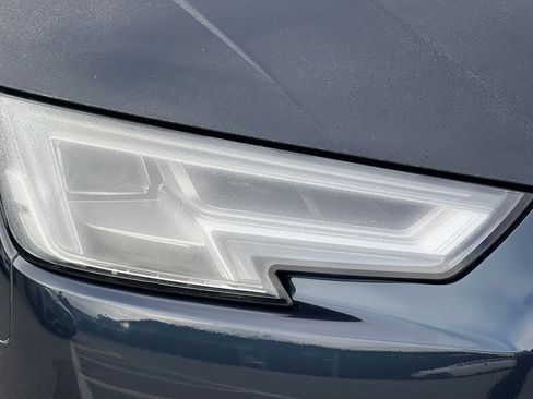 Used 2018 Audi A4 2.0T Ultra Premium Plus w/ Premium Plus Package image 10