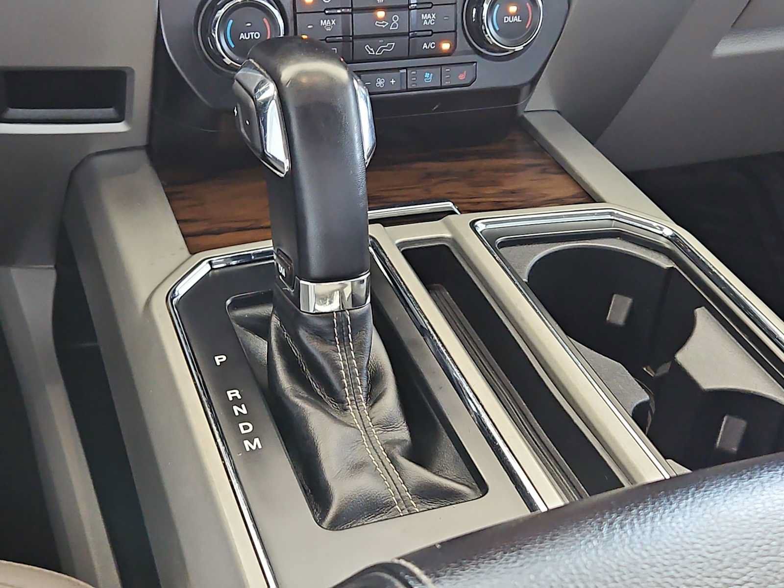 Used 2020 Ford F150 Lariat RWD image 21