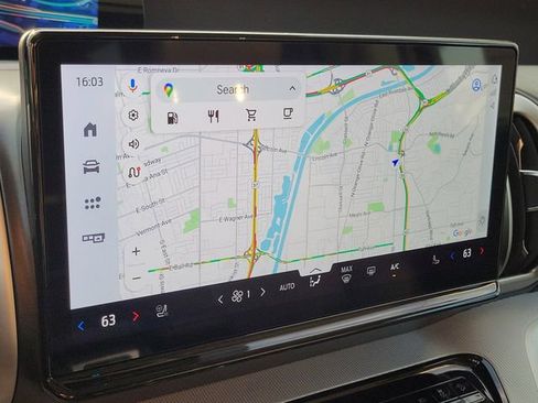 Certified 2025 Ford Expedition Active image 9