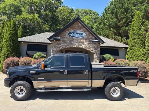 Used 2004 Ford F250 Lariat AWD/4WD image 1