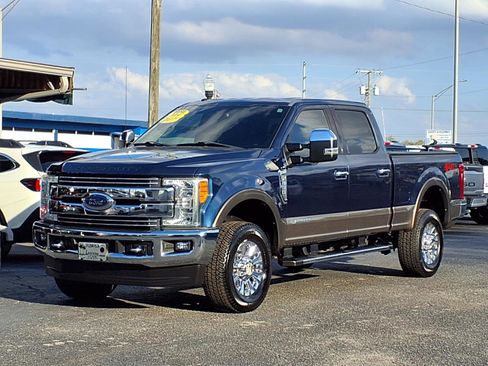 Used 2017 Ford F350 Lariat w/ Chrome Package image 1