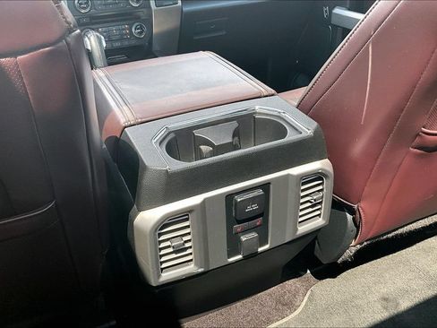 Used 2016 Ford F150 Platinum w/ Equipment Group 701A Luxury AWD/4WD image 32