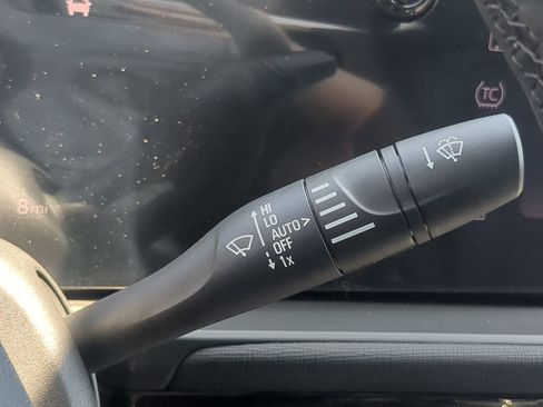 New 2025 Buick Envista Sport Touring w/ Convenience I Package image 37